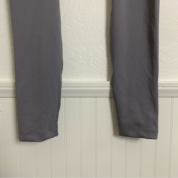 NWT NIKE Fast Tight Fit Mid Rise Full Length Logo Leggings Gray Sz M Mesh Leg - Picture 12 of 17